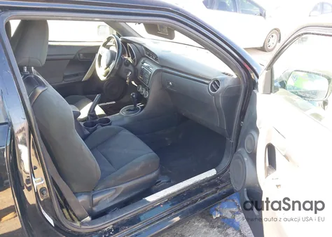 2013 Scion Tc z USA, uszkodzony, nr VIN JTKJF5C74D3064984